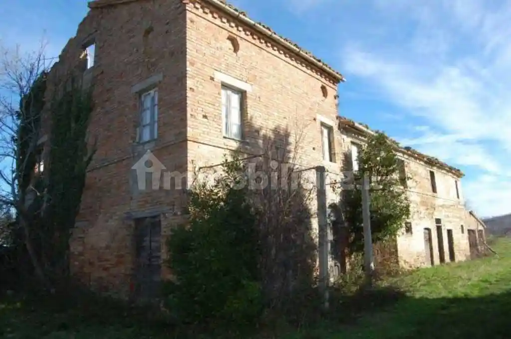 Rustico - Casale in vendita a San Ginesio