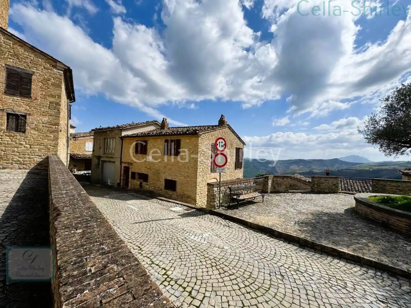 Casa indipendente in vendita a Monte San Martino