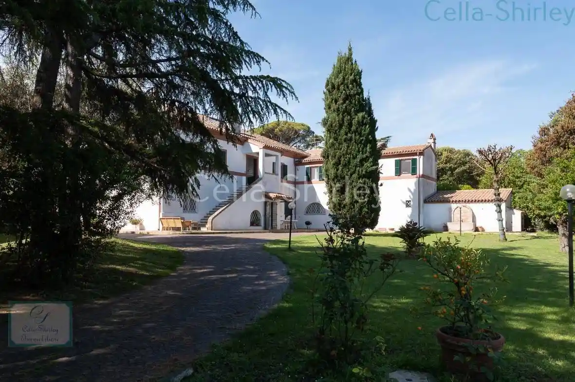 Villa in vendita a Civitanova Marche