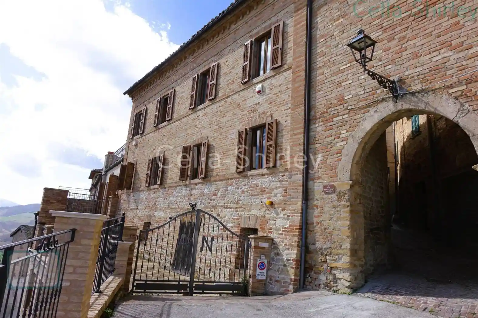 Casa indipendente in vendita a Montedinove