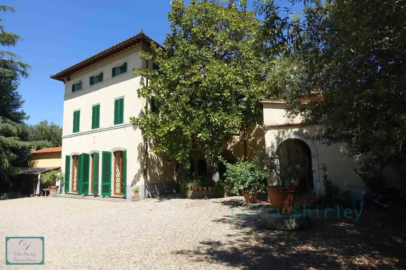 Villa in vendita a Bucine