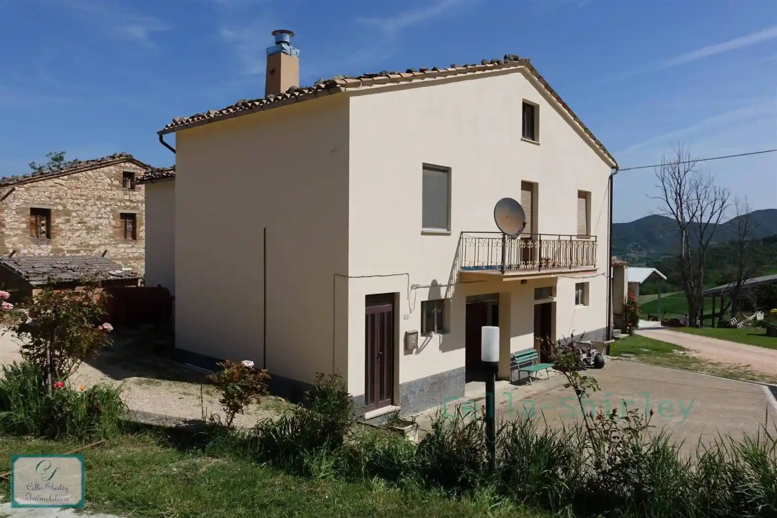 Rustico - Casale in vendita a San Severino Marche