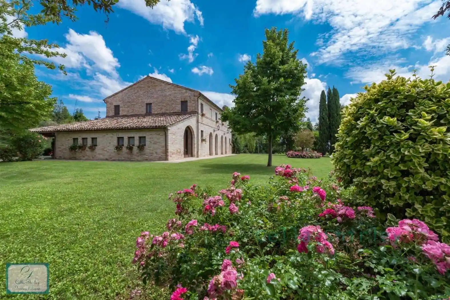 Rustico - Casale in vendita a Corridonia