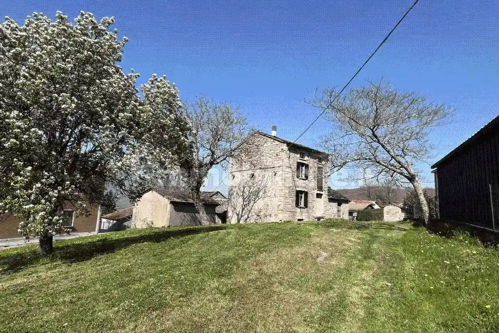 Rustico - Casale in vendita a Varsi