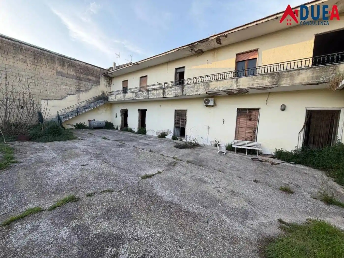 Palazzo - Edificio in vendita a Trentola-Ducenta