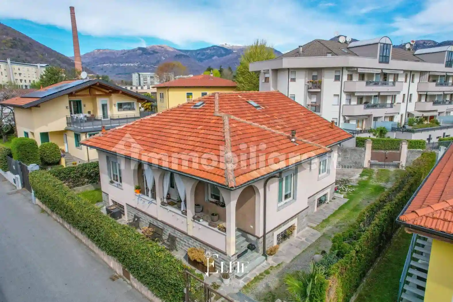 Villa - foto 2