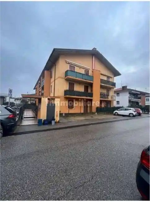 Appartamento in vendita a Lavagno