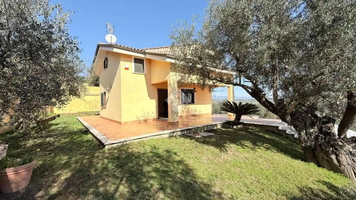 Villa in vendita a Capena