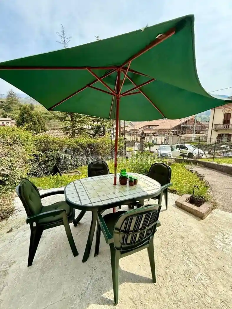 Casa indipendente in vendita a San Giovanni Bianco