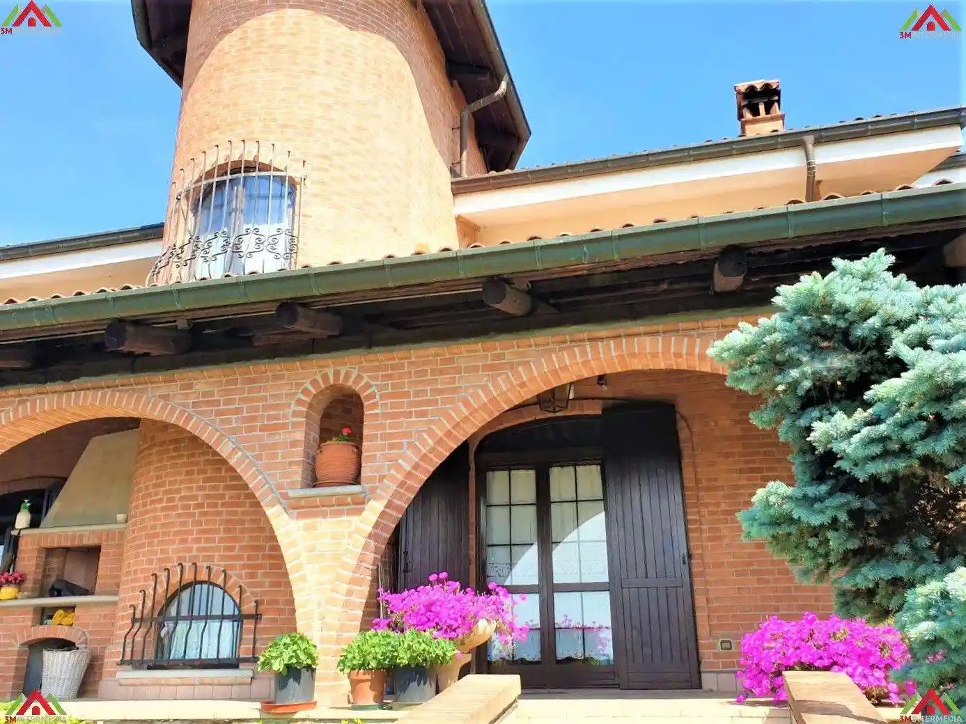 Villa in vendita a San Salvatore Monferrato