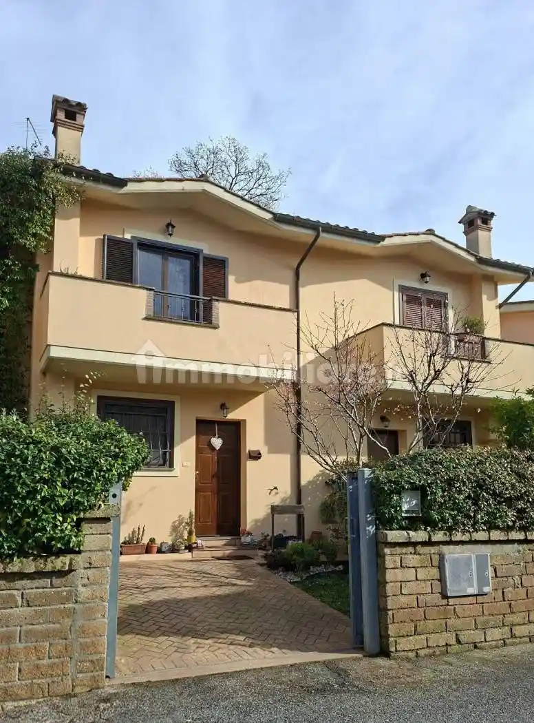 Villetta a schiera in vendita a Manziana