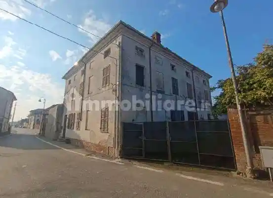 Casa indipendente in vendita a Isola Sant'Antonio