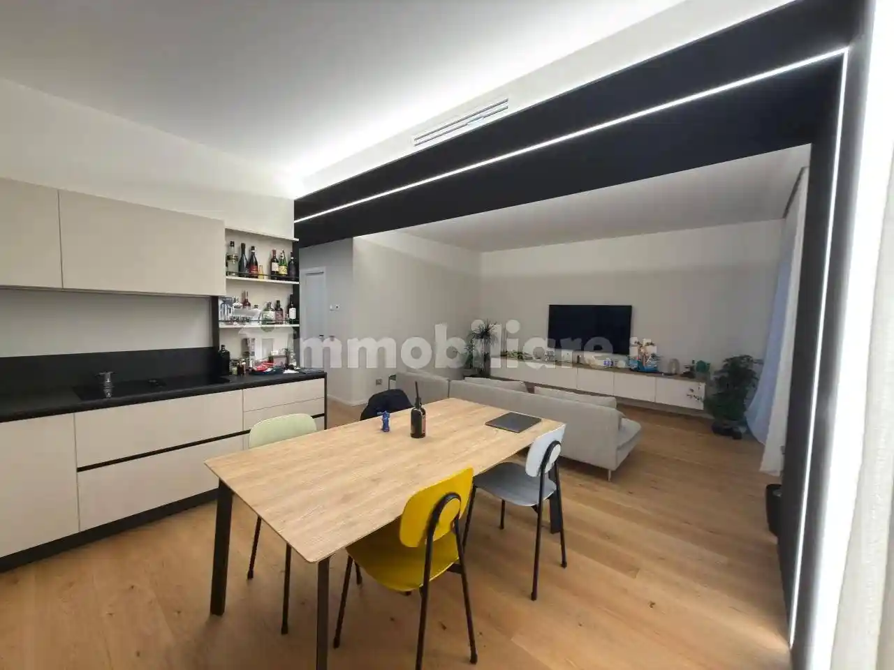 Appartamento in vendita a Piacenza