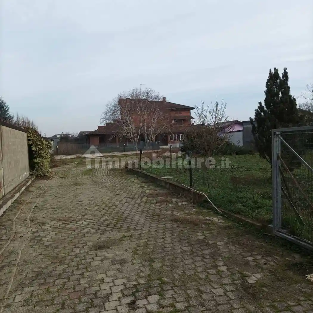 Villa in vendita a Castellazzo Bormida