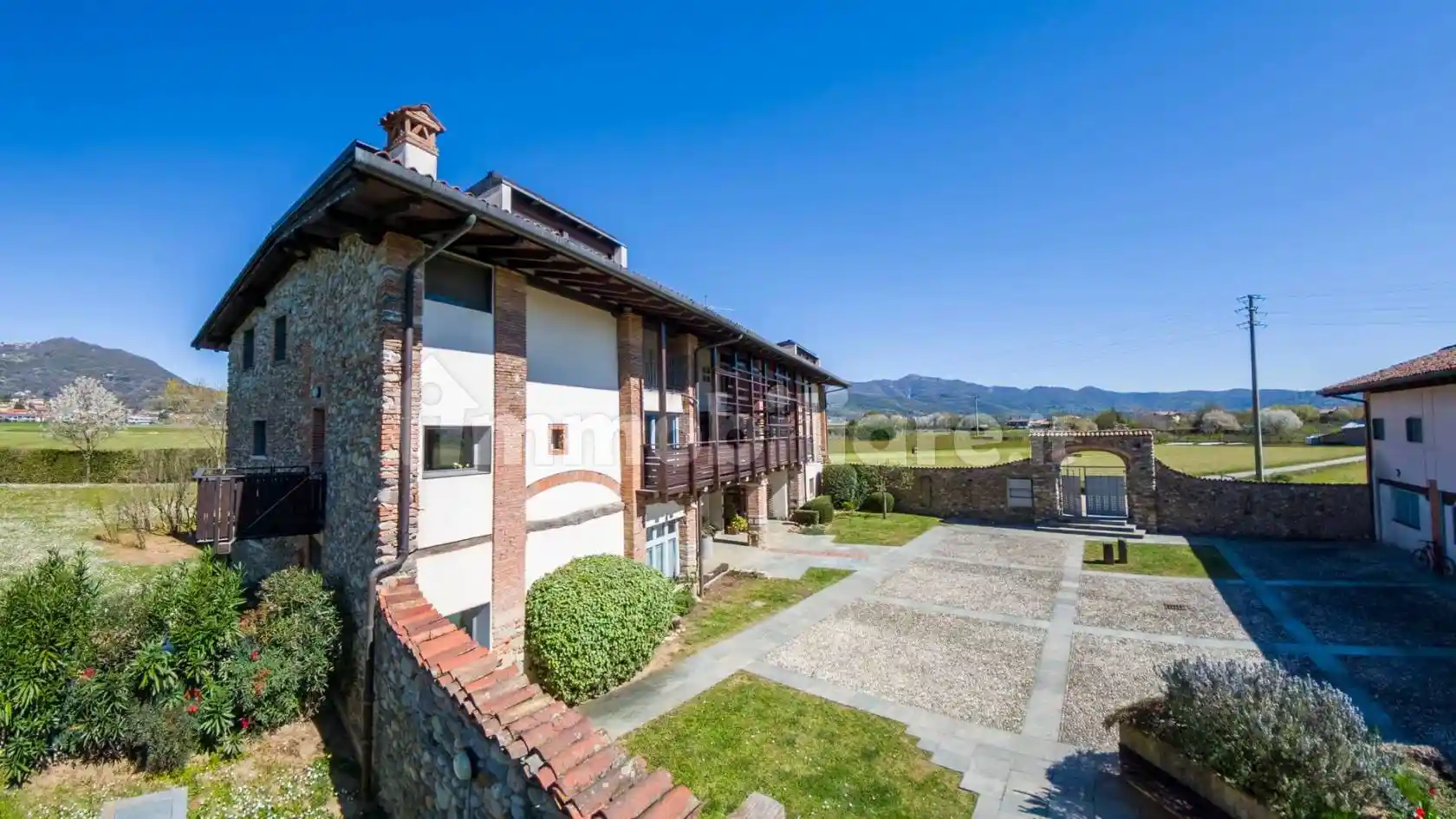 Appartamento in vendita a Almenno San Bartolomeo