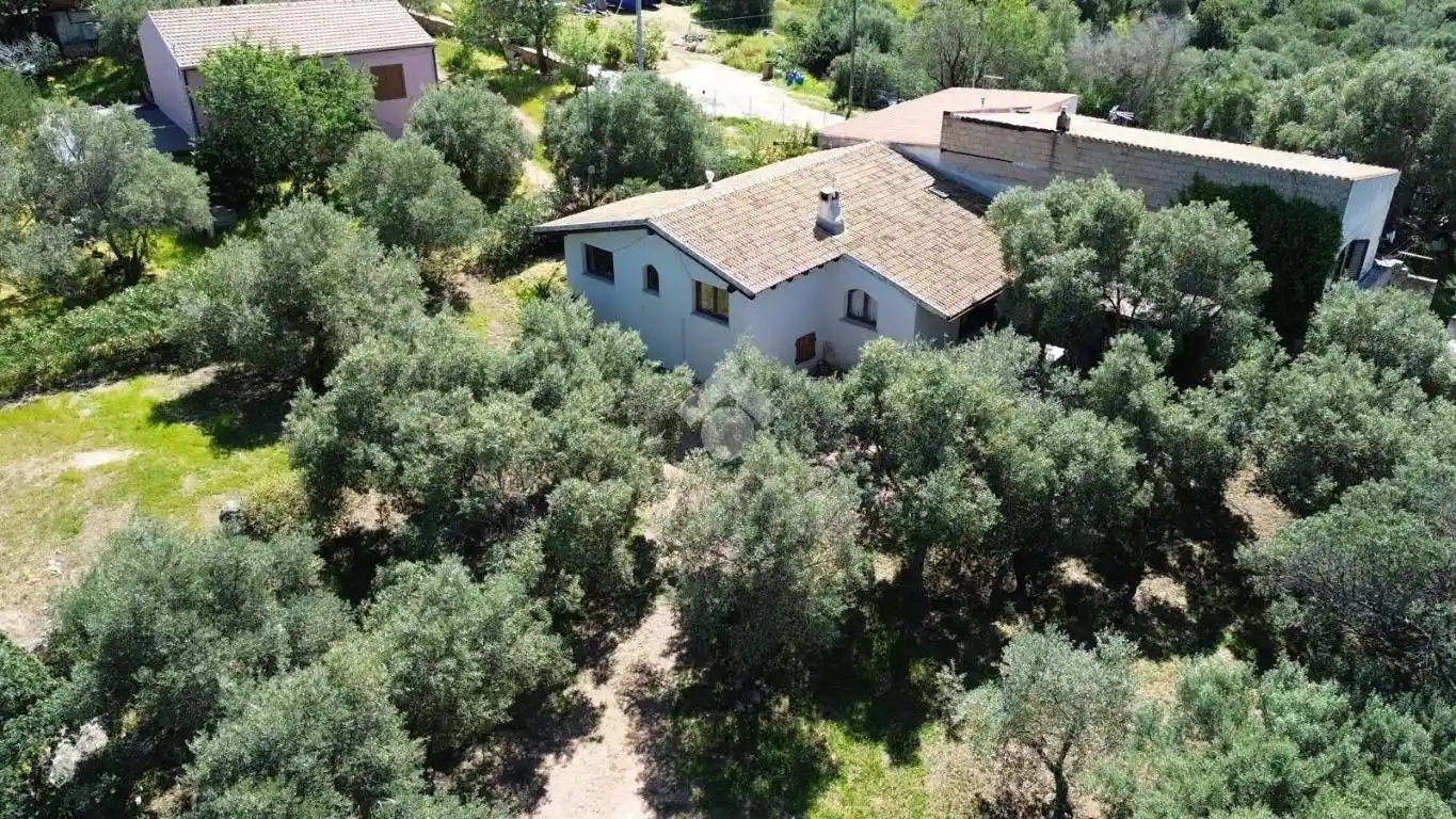 Villa in vendita a Loiri Porto San Paolo