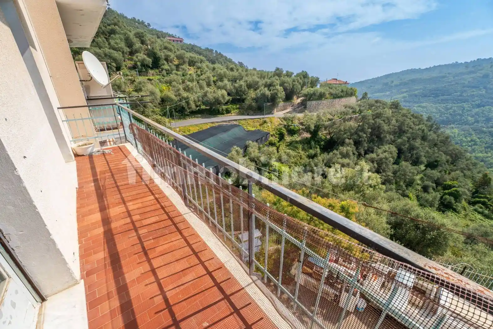 Appartamento in vendita a Pietrabruna