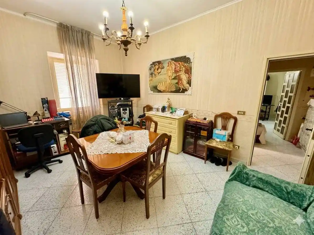 Appartamento in vendita a Napoli