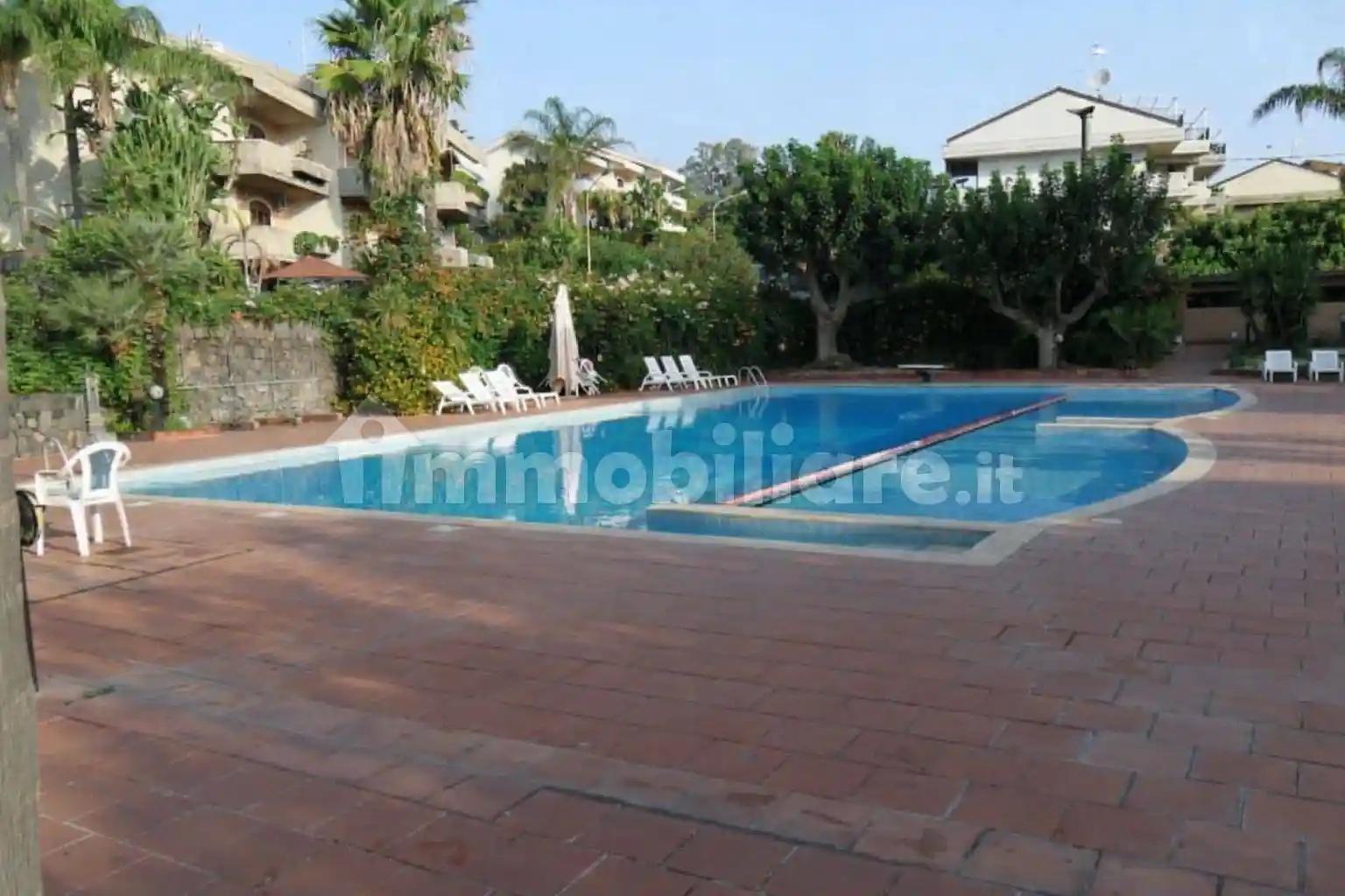 Appartamento in affitto a Acireale