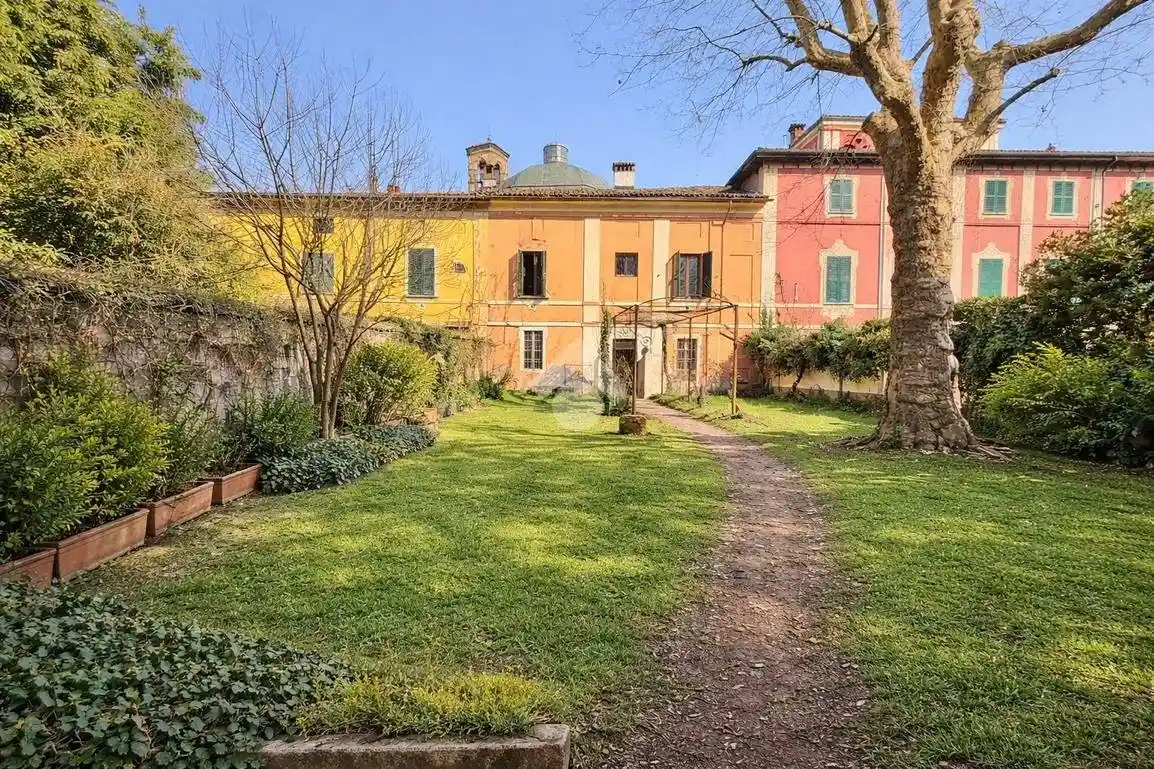 Casa indipendente in vendita a Villalvernia