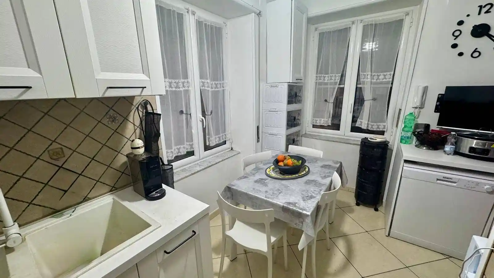 Appartamento in vendita a Napoli