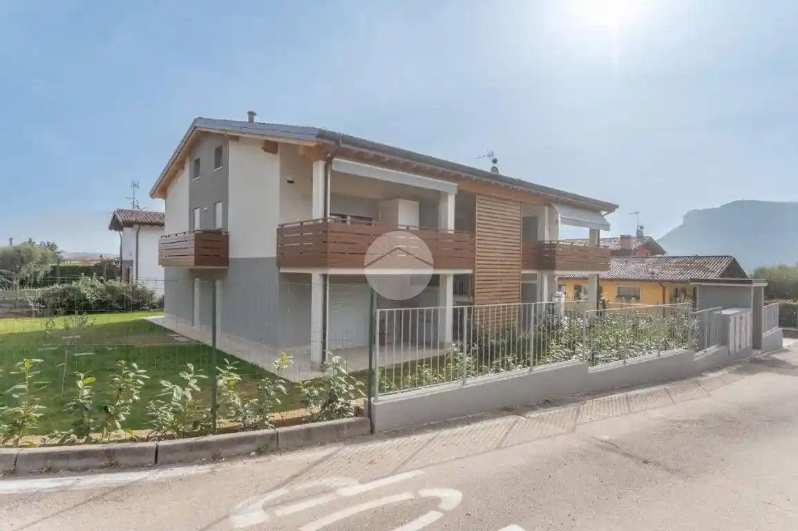 Appartamento in vendita a Costermano sul Garda