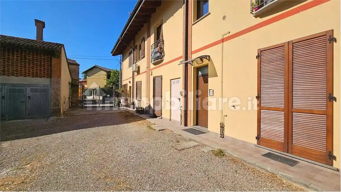 Appartamento in vendita a Robecco sul Naviglio