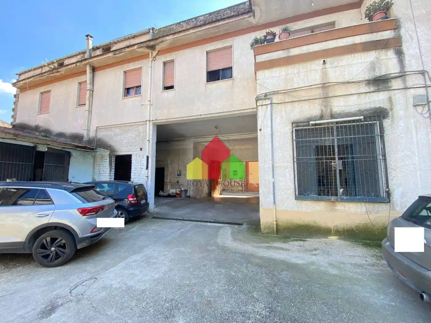 Palazzo - Edificio in vendita a Marcianise