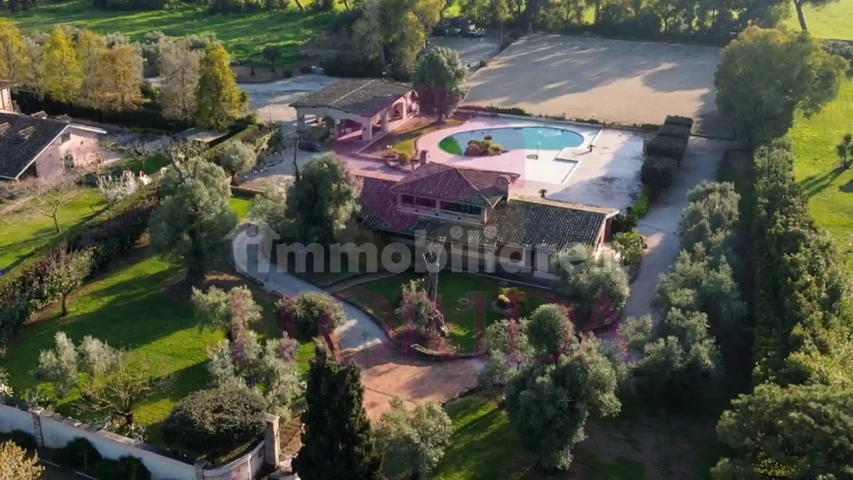 Villa in vendita a Pomezia