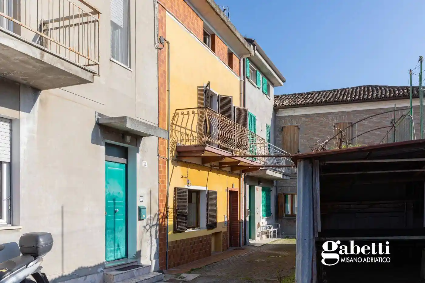 Casa indipendente in vendita a Pesaro