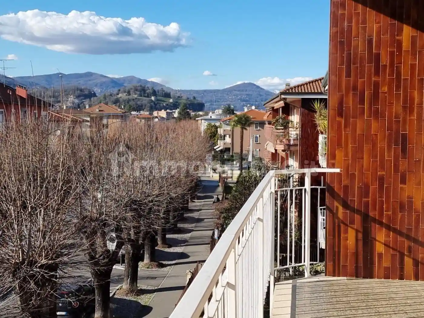 Appartamento in affitto a Arona
