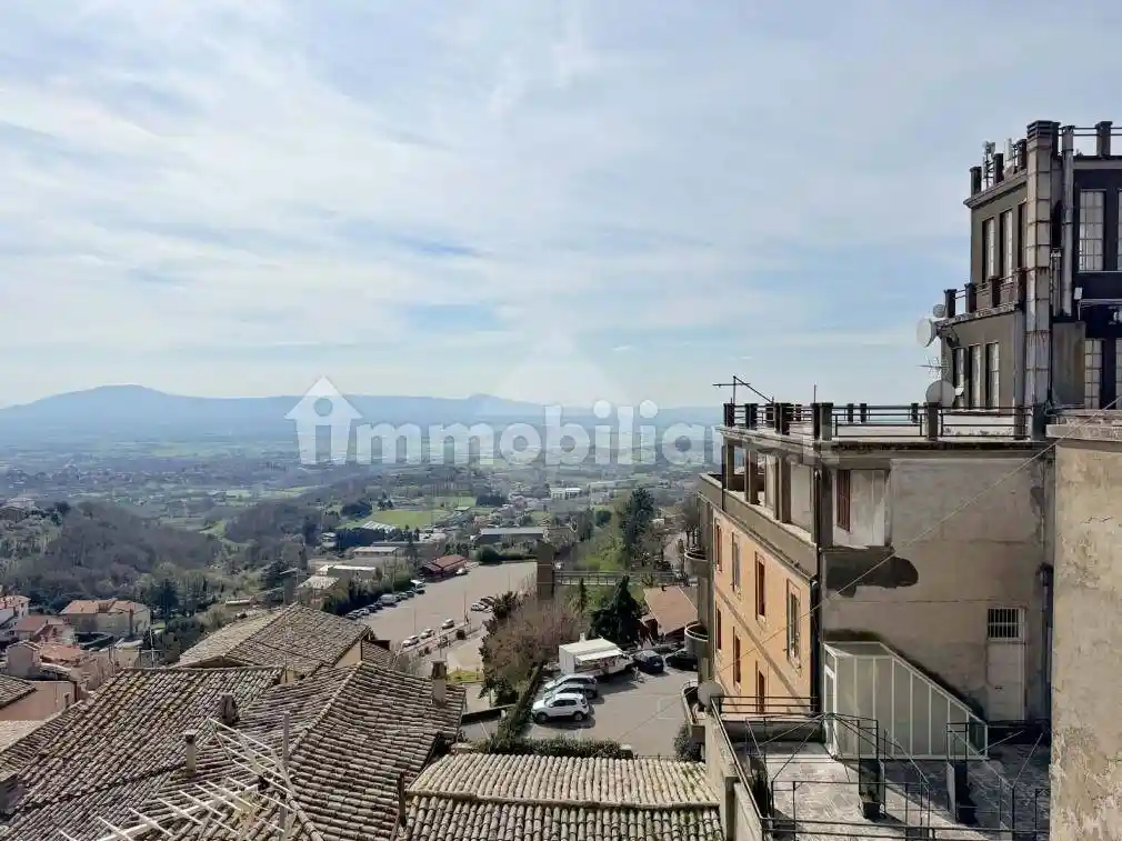 Appartamento in vendita a Montefiascone