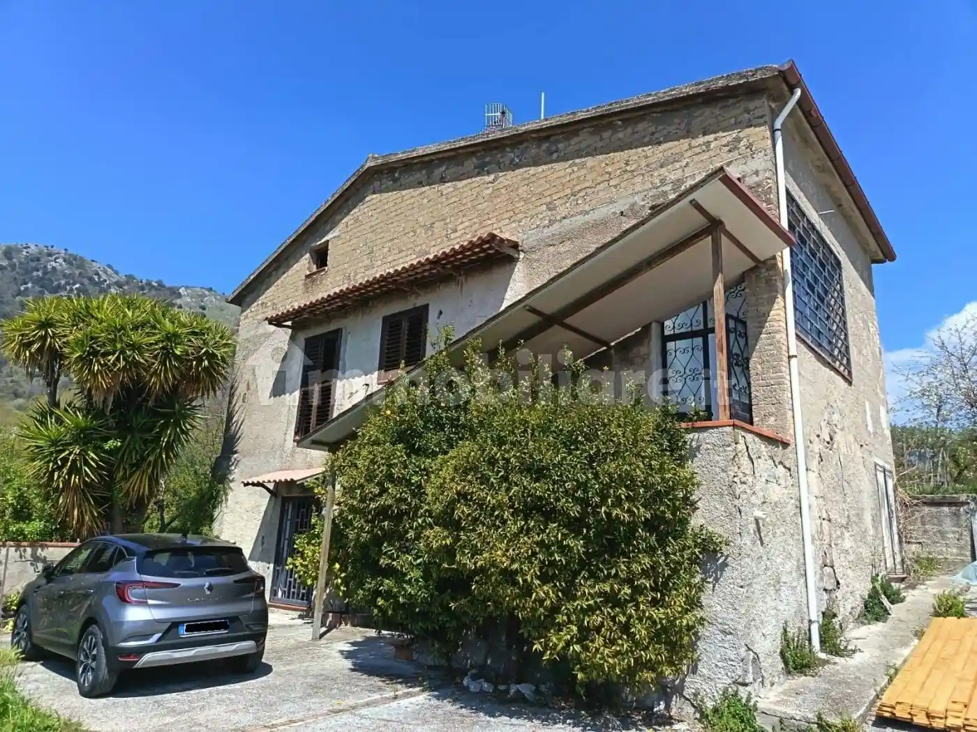 Villa in vendita a Castel di Sasso