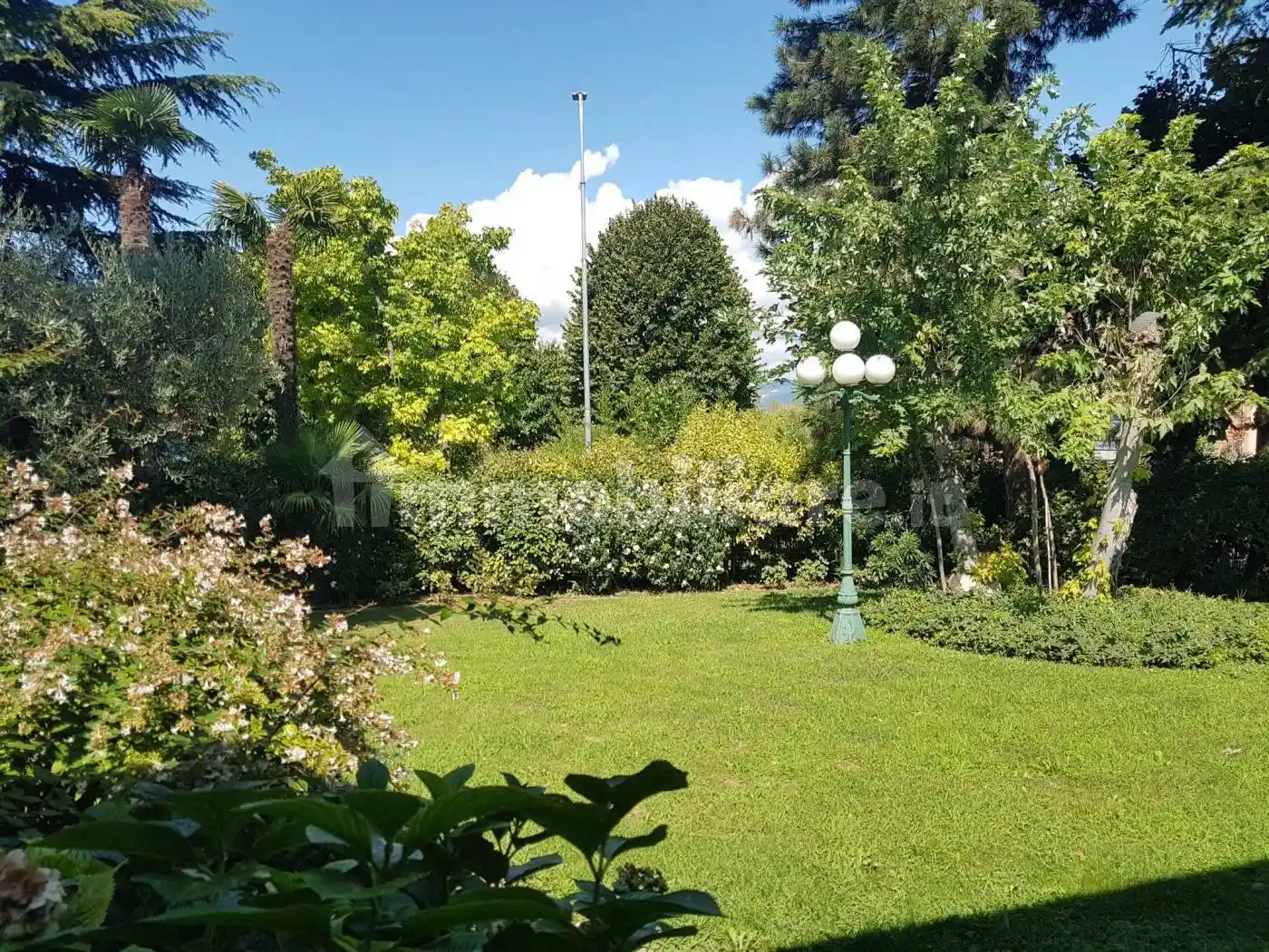 Villa in vendita a Lonato del Garda
