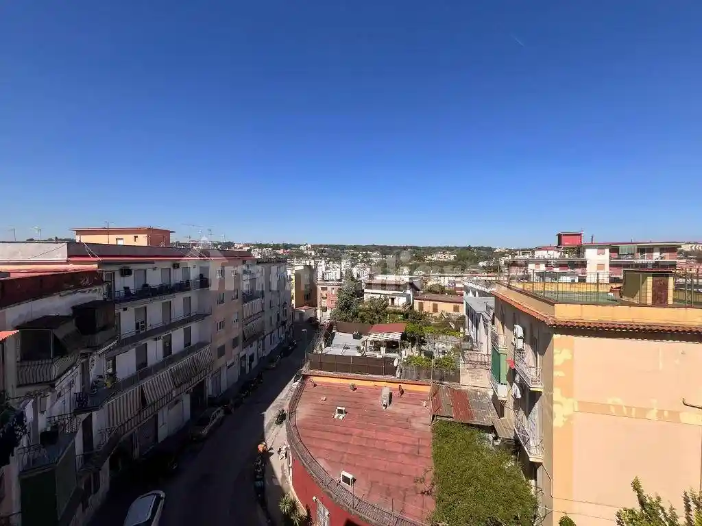 Appartamento in vendita a Napoli