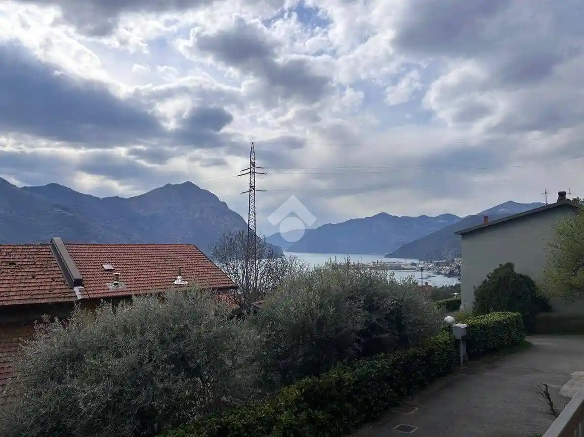 Villetta a schiera in vendita a Costa Volpino