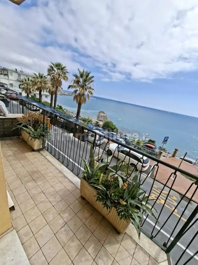 Appartamento in affitto a Imperia