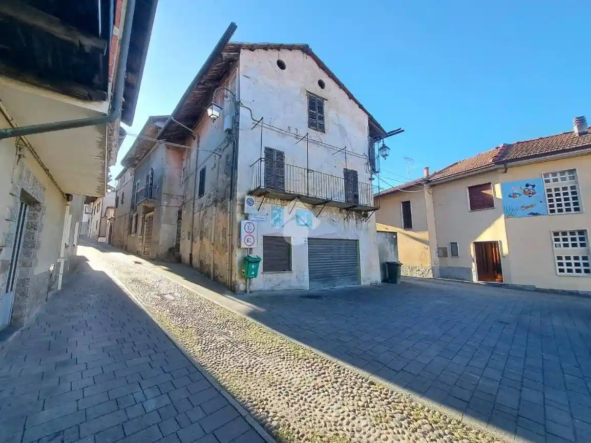 Rustico - Casale in vendita a Viverone