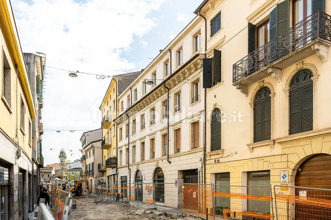 Appartamento in vendita a Verona