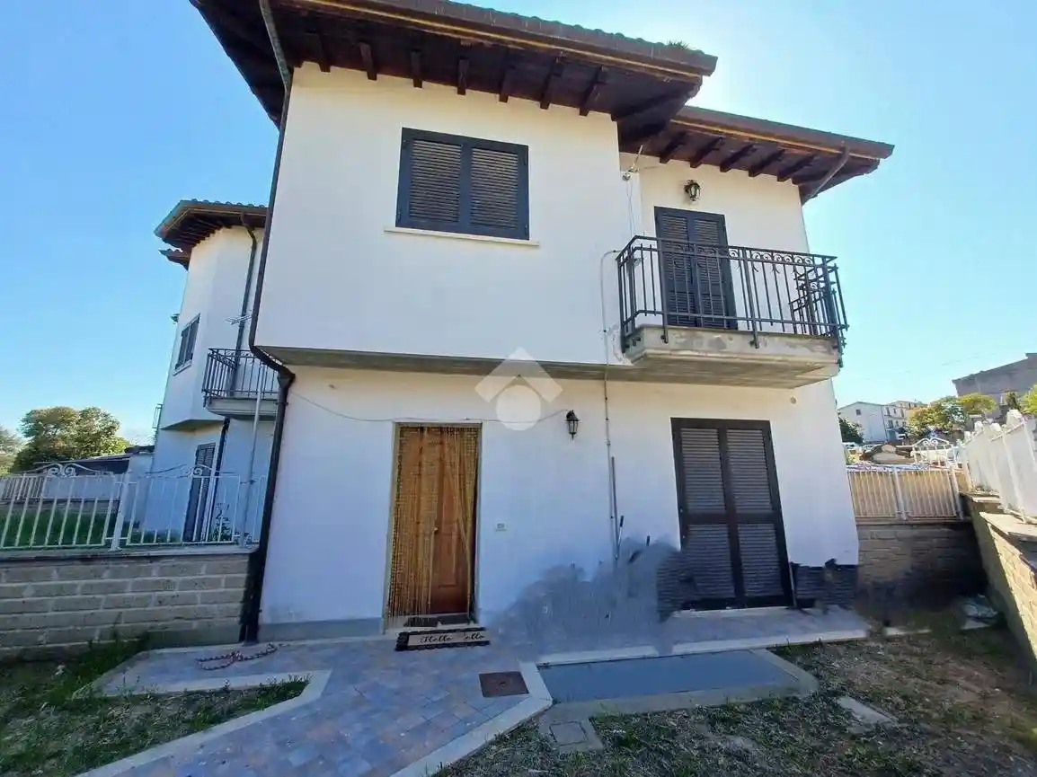 Villetta a schiera in vendita a Calcata