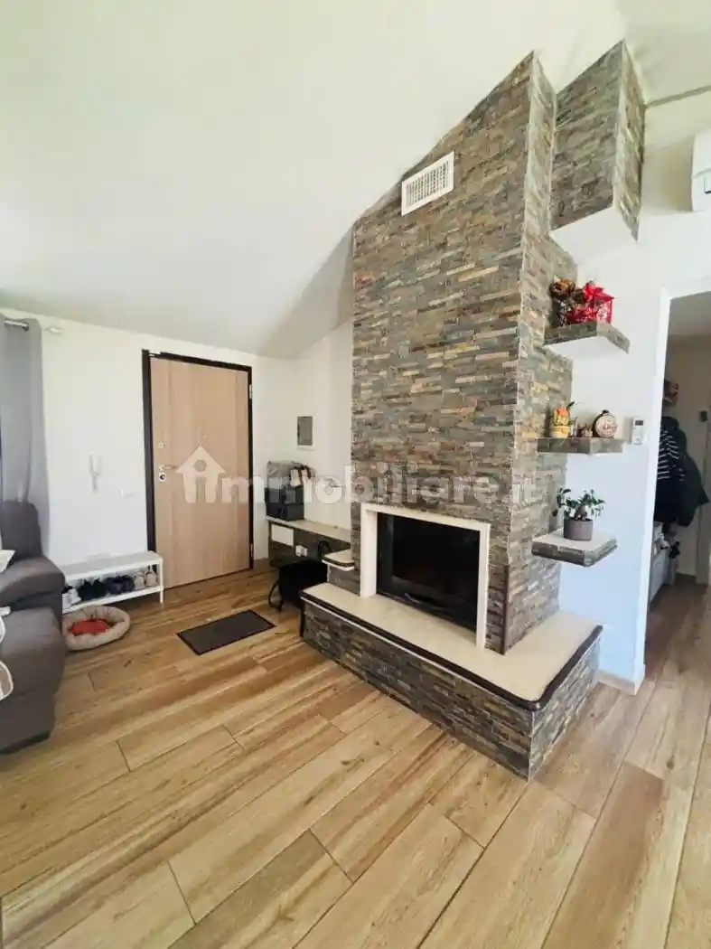 Casa indipendente in affitto a Santo Stefano di Magra