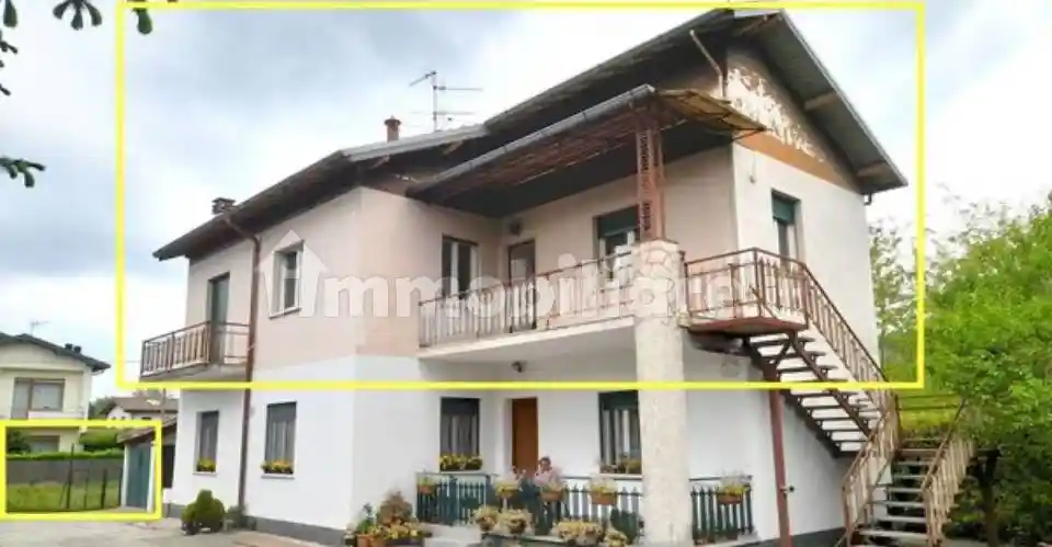 Appartamento in vendita a Brebbia