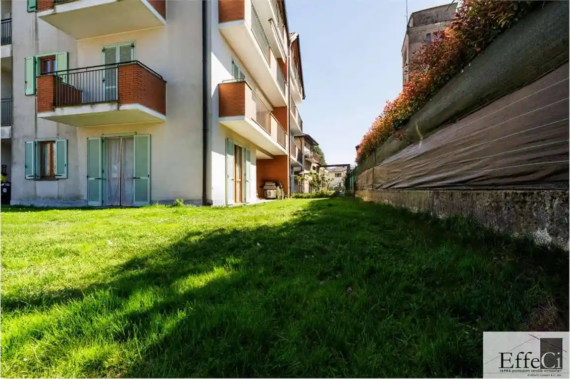 Appartamento in affitto a Ispra