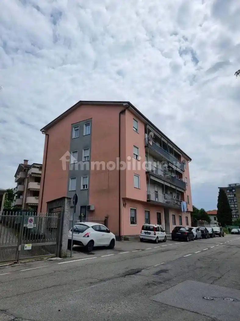 Appartamento in affitto a Solaro