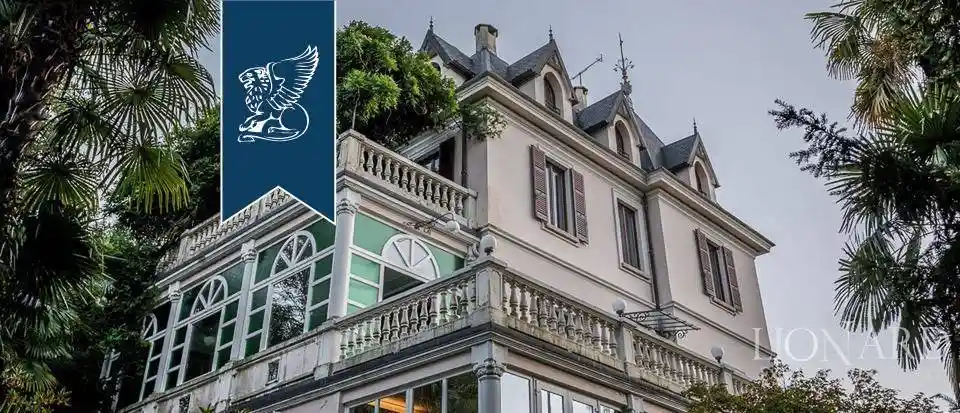 Villa in vendita a Luino