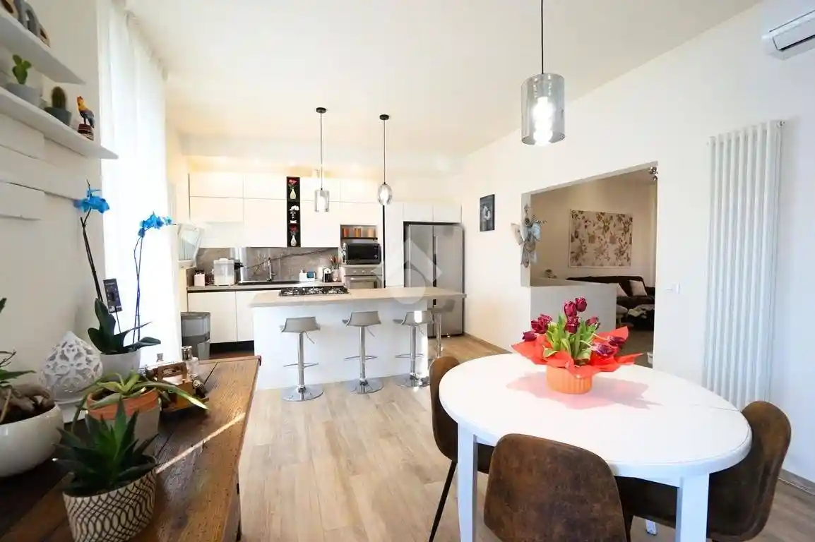 Appartamento in vendita a Modena