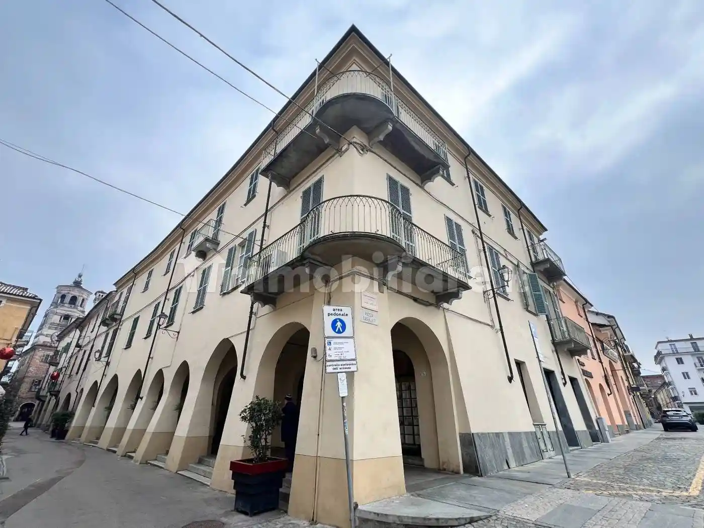 Palazzo - Edificio in vendita a Fossano