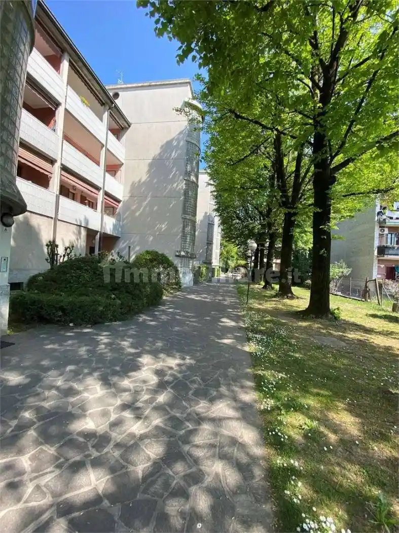 Appartamento in vendita a Monza