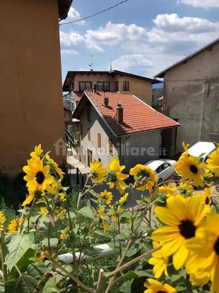 Villa in vendita a Cellio con Breia