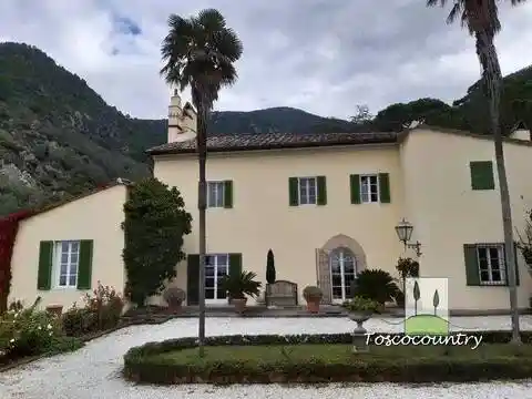 Villa in vendita a San Giuliano Terme